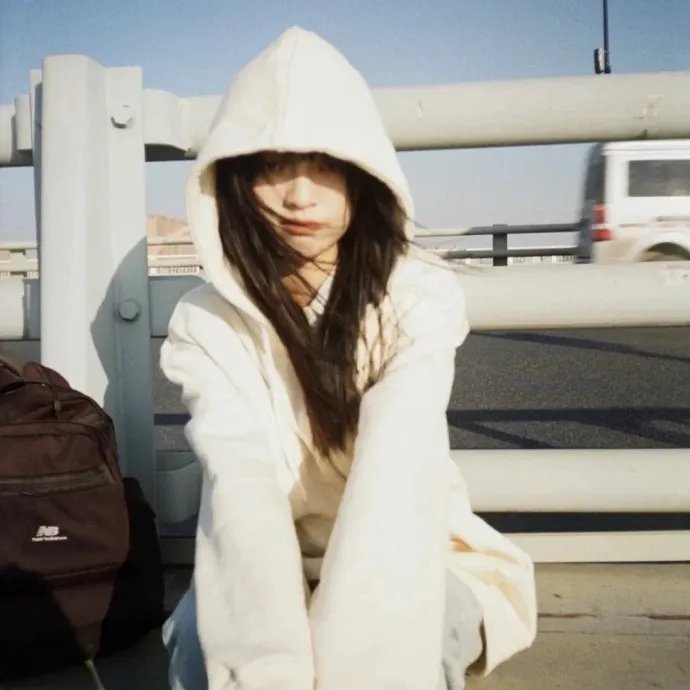 我爸给我找了三个男朋友